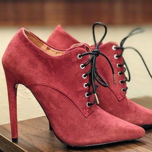 NWT L.A.M.B Isabella Wine Suede Stiletto Bootie size 5.5